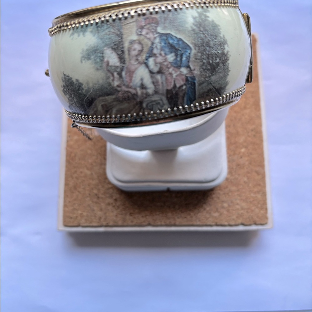 🟥Whiting & Davis Vintage Bangle Bracelet, Victorian Theme - Picture 2 of 10